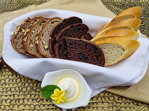 Корзина домашнего хлеба